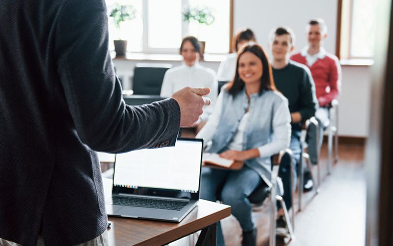 Formação sobre espiritualidade na educação